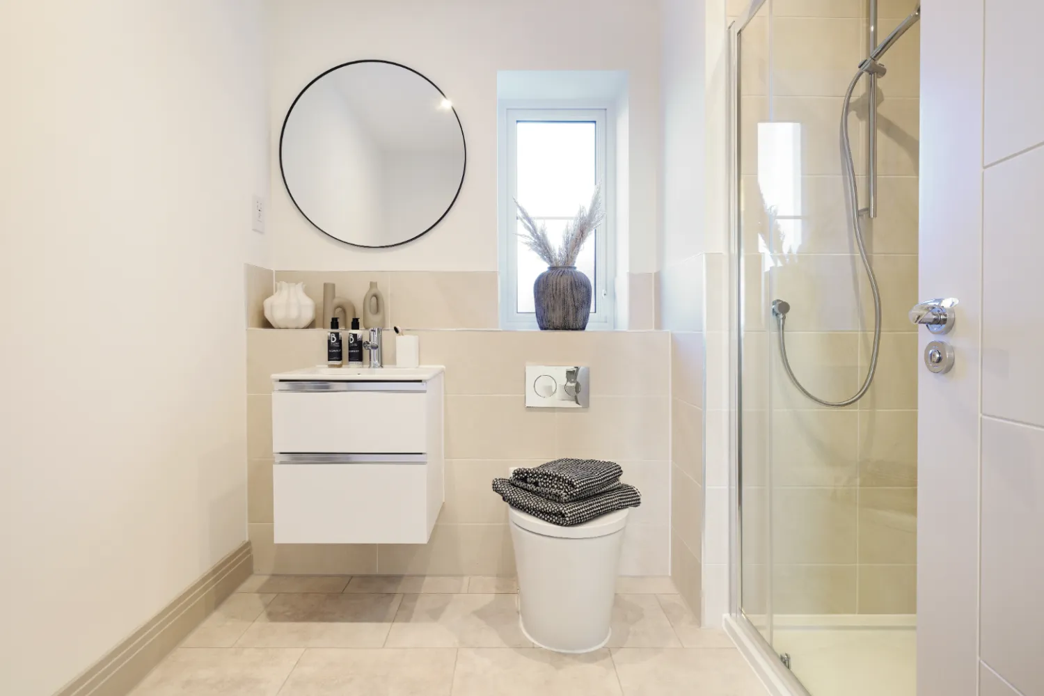 Bedroom 1 en-suite